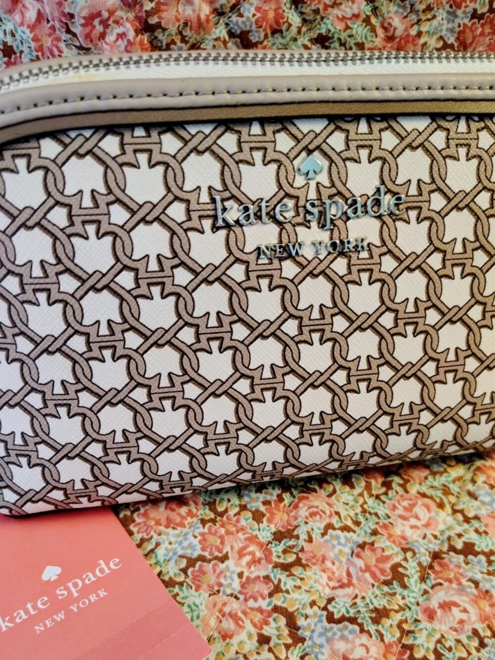 NWT kate spade makeup pouch bag MSRP $69